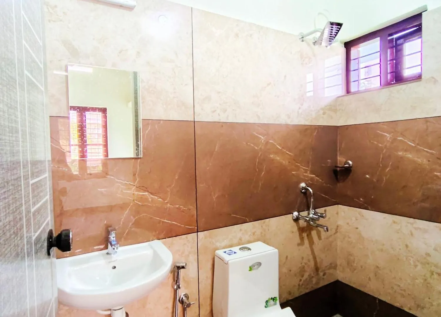 Fully Furnished Noor Mahal Studio Apartments Thiruvananthapuram