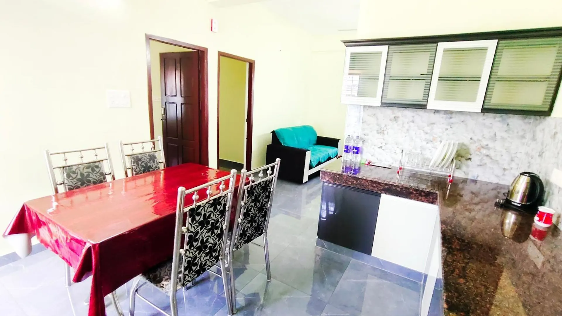 Fully Furnished Noor Mahal Studio Apartments Thiruvananthapuram 0*,  Inde
